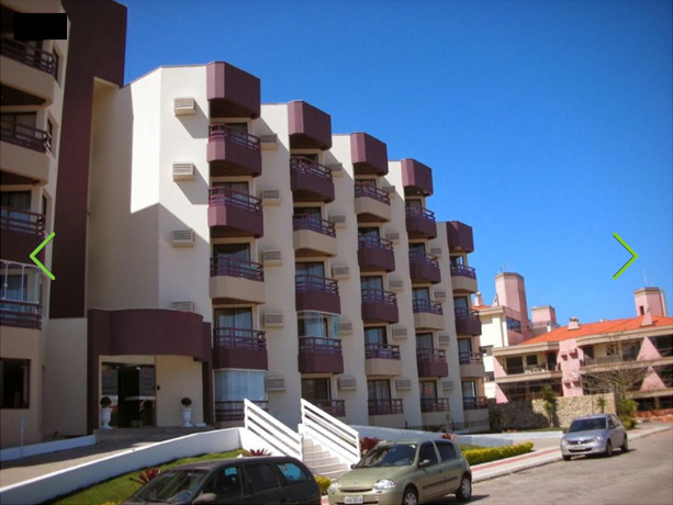 Localizado na Praia dos Ingleses (20 m da praia)